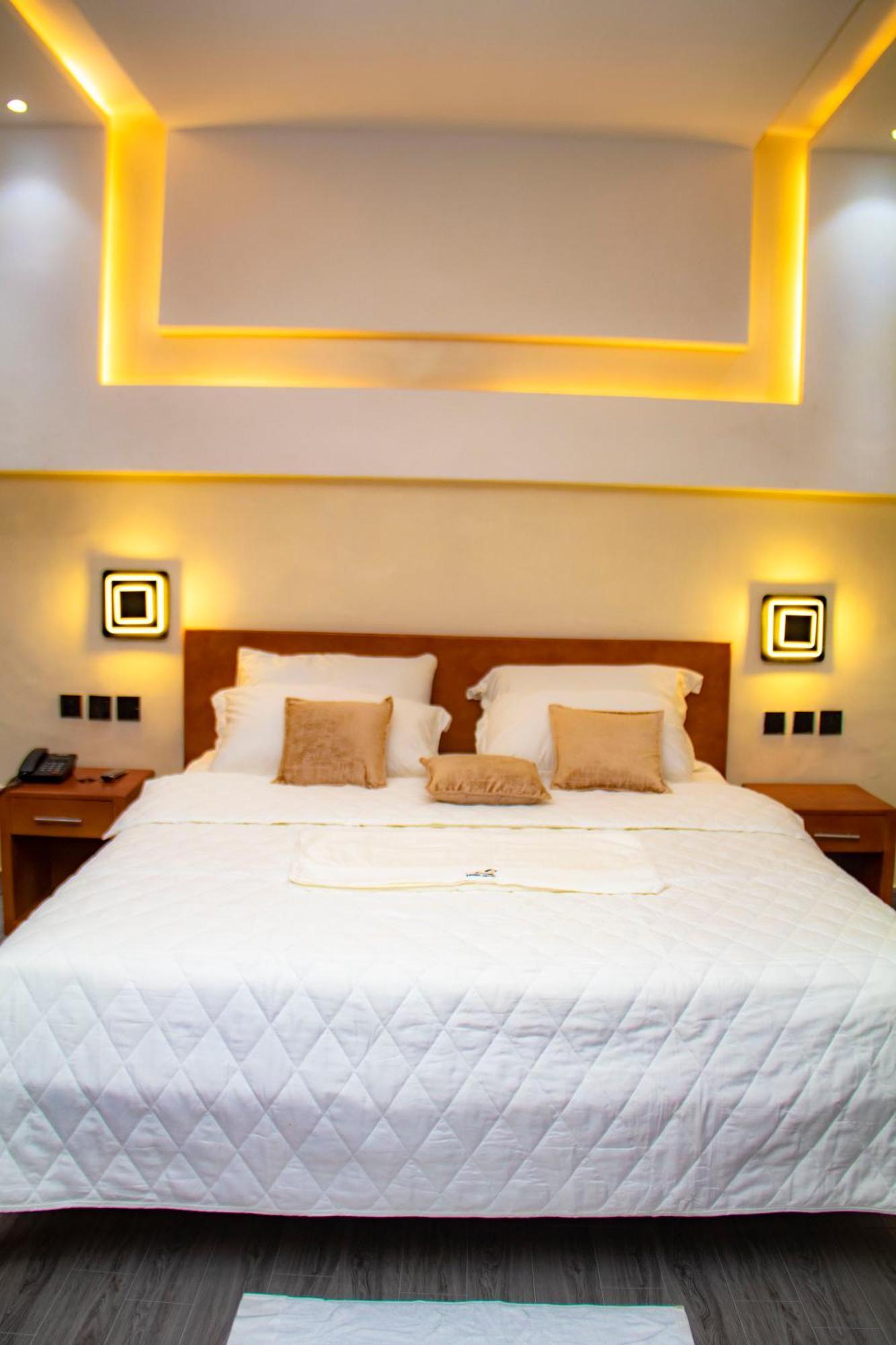 Hotel L'Apero Cotonou Luaran gambar